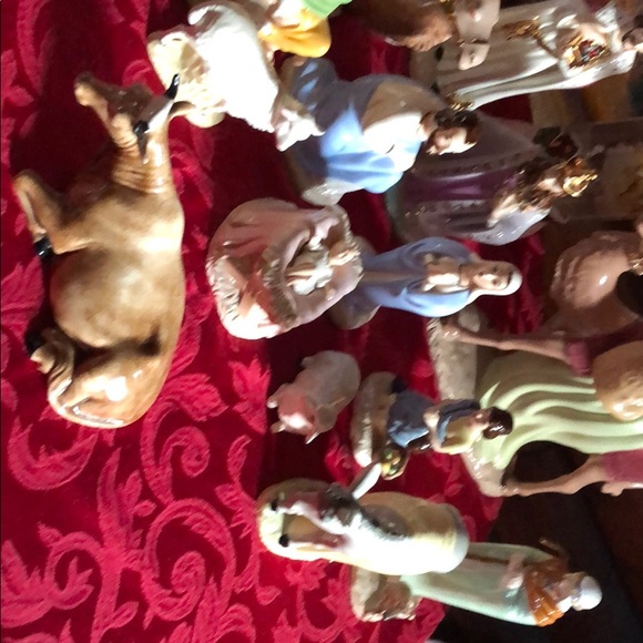 Nativity Set 16 Piece - Picture 4 of 4